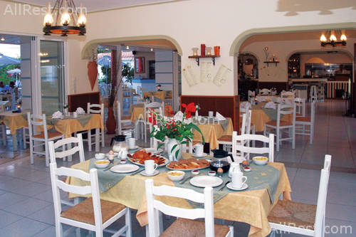 Meni Beach Hotel 18